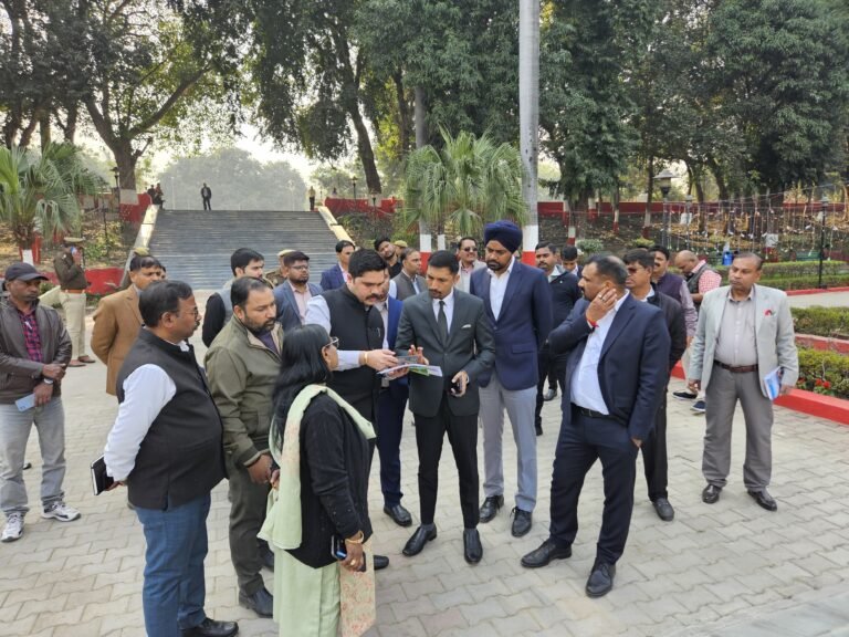 Lucknow: District Magistrate Visakh inspected the Martyr's Day program venue
