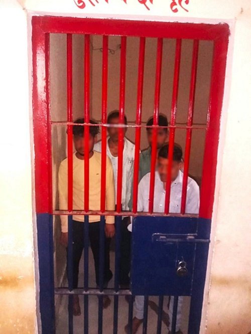 A poor street vendor was beaten up at the tehsil gate; the police took immediate action and arrested four accused!