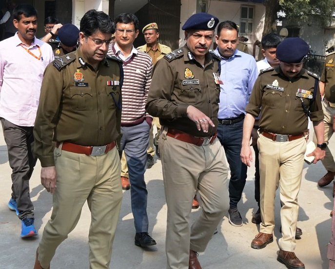 ADG LO Amitabh Yash, CP Prayagraj Tarun Gaba are constantly alert