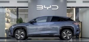 The fight over the 350-year-old tomb of Aurangzeb in India and China's big technological success