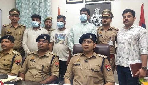 Three accused who kidnapped Manjunath who came to Lucknow from Bangalore and demanded a ransom of Rs 1 crore have been arrested