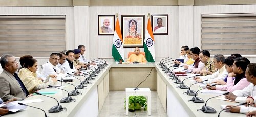 Chief Minister Yogi Adityanath gave instructions to all the officers on the occasion of completion of 8 years of state government