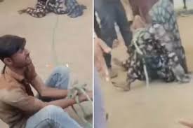 Following the Panchayat's order, the lover and his girlfriend were tied with a rope and beaten up mercilessly