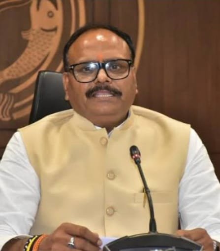 Doctor suspended for negligence in cleanliness monitoring during Maha Kumbh