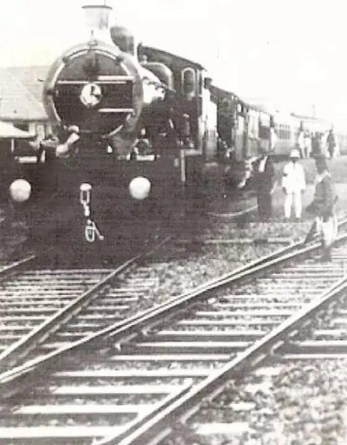 Happy birthday to our train! Know how far our train has reached in 172 years