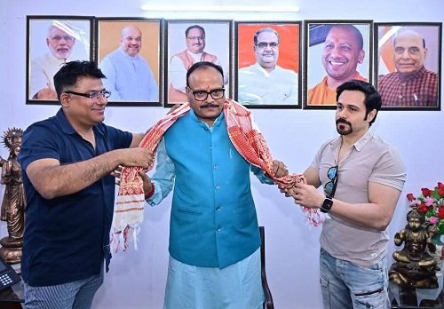 Actor Emraan Hashmi met Deputy CM Brajesh Pathak, Yami Gautam was also present