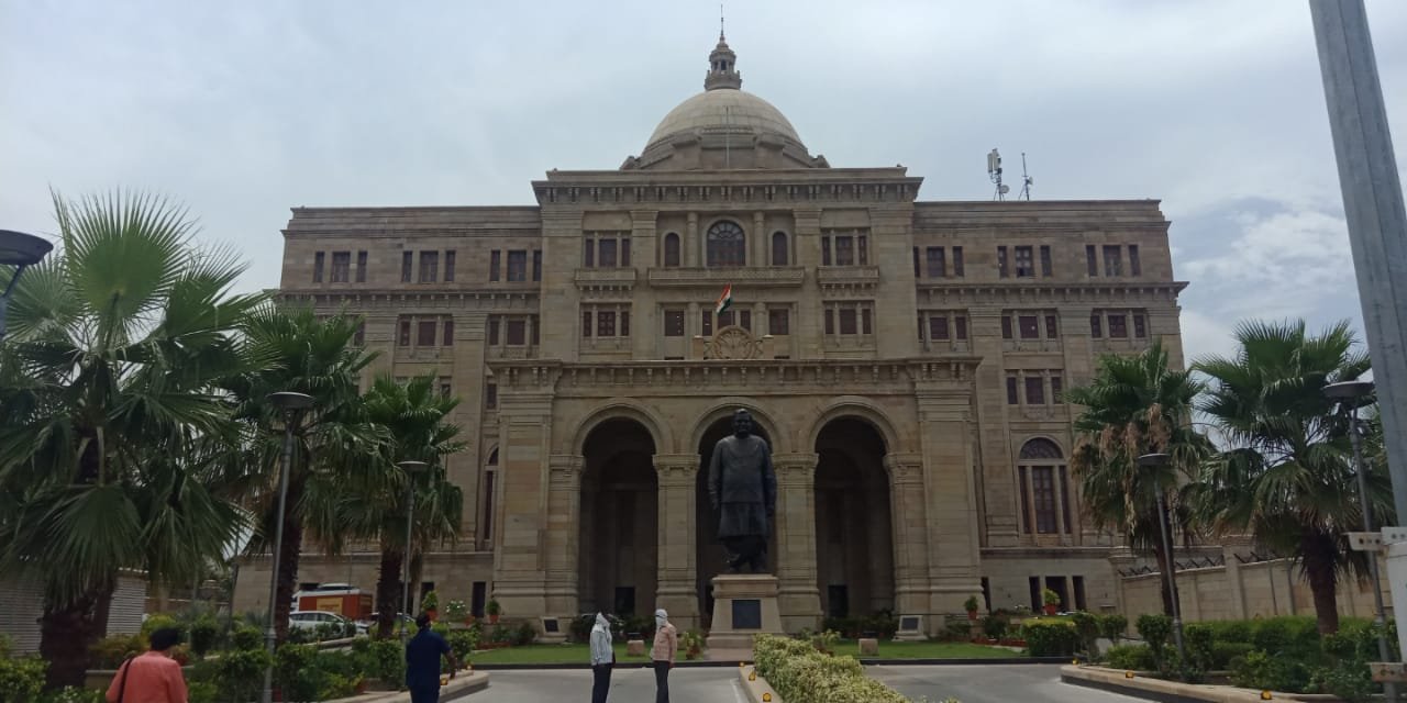 Big news from bureaucracy: Search for new APC in UP bureaucracy