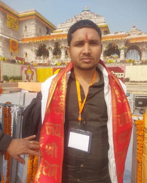 Bijnor: A young man sleeping at home was murdered with a sharp weapon, property dispute suspected