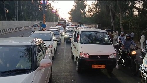 Big claims of the administration failed, Lucknow's traffic system collapsed in the first match of IPL