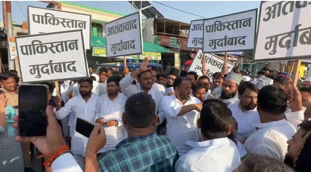 Protest led by Haji Firoz Khan Gabbar in Sohawal against the terrorist attack in Pahalgam, Kashmir; a five-point memorandum submitted to the President