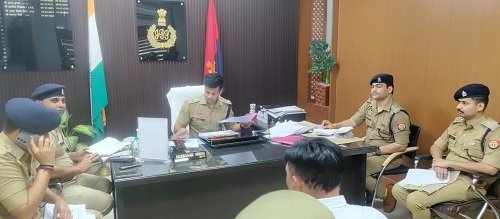Meeting held in Lucknow Deputy Commissioner of Police East Office