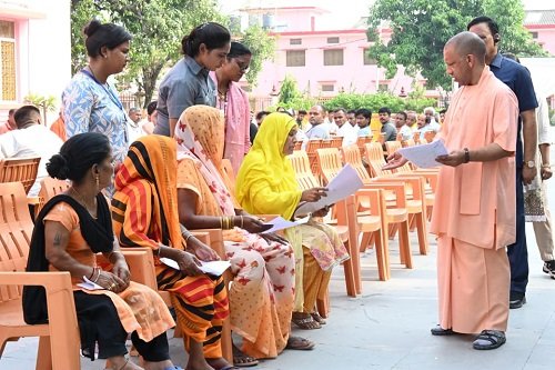 Provide housing to the deprived and treatment to the needy: CM Yogi
