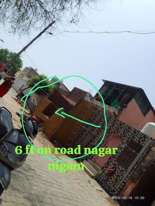 Illegal construction in the shadow of Taj Mahal, ASI strict but Municipal Corporation silent – ​​serious questions raised