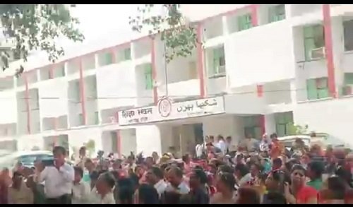 Basic Education Council teachers stage strong protests across the state