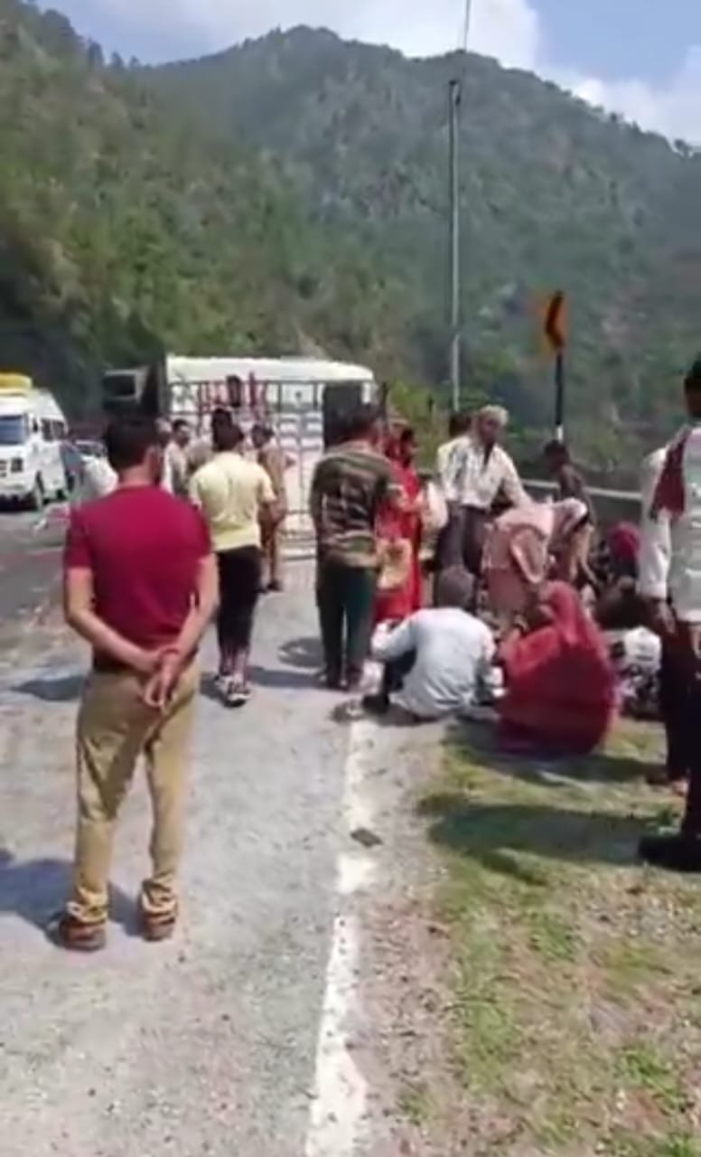 Uttarakhand: Major accident on Gangotri Highway, passenger bus overturned, 27 injured