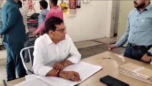 Lucknow: Energy Minister A.K. Sharma's surprise inspection, instructions for better power supply to consumers