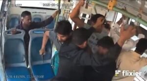 New Delhi: Be careful if you are traveling in buses, pickpockets are targeting passengers