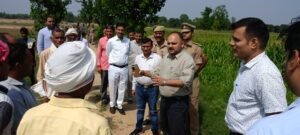 Hapur: District Magistrate Abhishek Pandey resolved the dispute over soil lifting in village Bilara