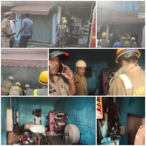 Lucknow: Huge fire at Manya cosmetic shop, goods worth lakhs burnt to ashes