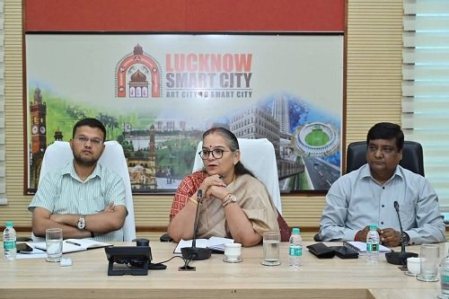 Lucknow: Mayor Sushma Kharkwal's review meeting towards a clean, beautiful and healthy city