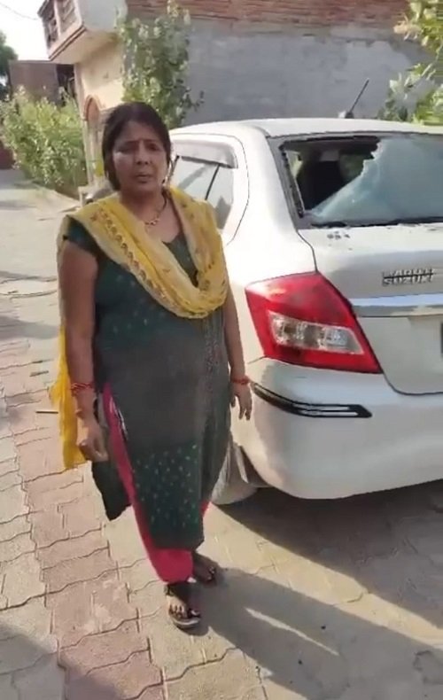 Lucknow: Goons create mayhem under Madiyav police station, attack on woman's house