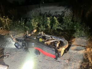 Lucknow: Encounter between police and robbers in Alambagh, main accused injured