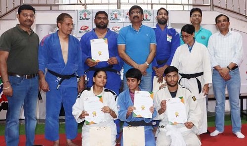 Dabur Glucose launches ‘Energise India’ campaign to promote young athletes