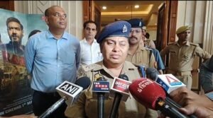 Joint checking campaign of police and BDDS in Hazratganj, flag march and intensive monitoring for security