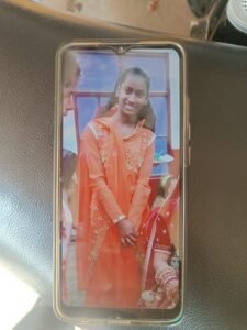 Lucknow: No clue found even after 14 days of missing girl from Madeyganj area, family members suspect bias