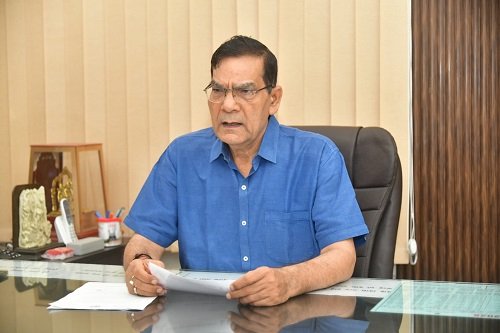 Urban Development Minister A.K. Sharma gave necessary instructions after conducting a virtual review of the civic body works through DCCC