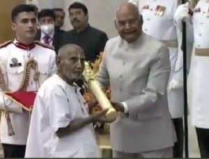 128-year-old Padma Shri Shivanand Baba passed away, last rites today at Harishchandra Ghat