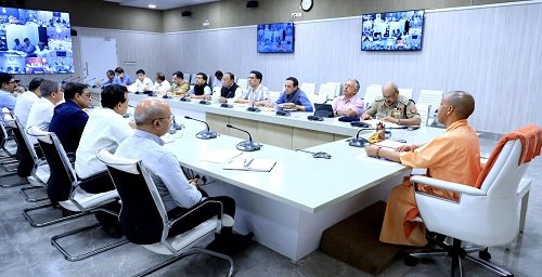 Lucknow: CM Yogi's strict warning on law and order, gave strict instructions regarding festivals