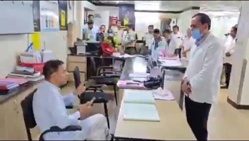 Goa: Health Minister suspends doctor in a filmy style, CM immediately reverses the decision