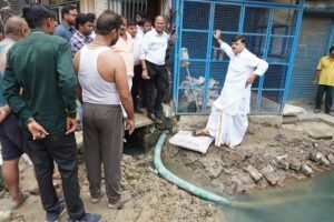 Cleaning of drains completed in Ayodhya, control room and teams deployed to deal with waterlogging