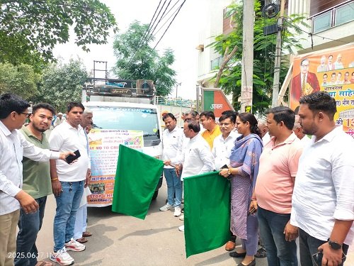 Child Labor Prohibition Week: MLA flagged off the campaign vehicle in Hapur