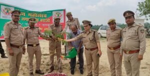 Lucknow: Forest festival in Dasdoi village under 'Ek Ped Maa Ke Naam', hundreds of saplings planted