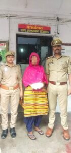 Lucknow: Woman selling ganja arrested in Alambagh, big action by Mawaiya police