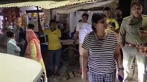 Bulandshahr: Two drunk constables misbehaved with a female SHO, also tried to drive over her