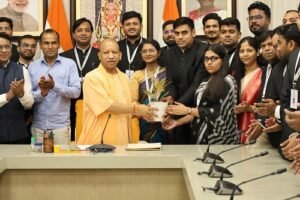 Be ready to fulfill public expectations, do not show indifference in matters like measurement and fencing: Chief Minister