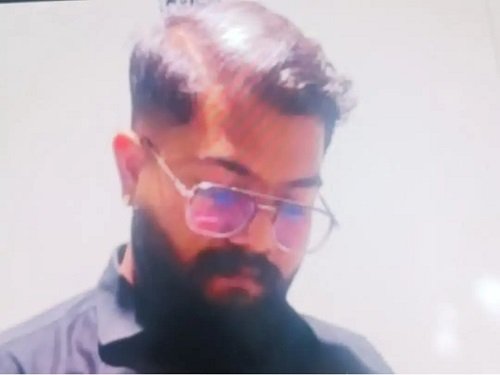 Hathras: Tragic road accident in Sikandrarao, community health officer dies on the spot