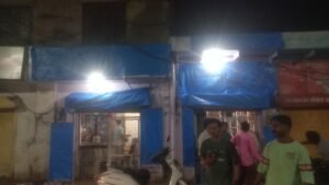 Liquor shops removed from Kanwar Yatra route – Administration covered the shops with tarpaulin