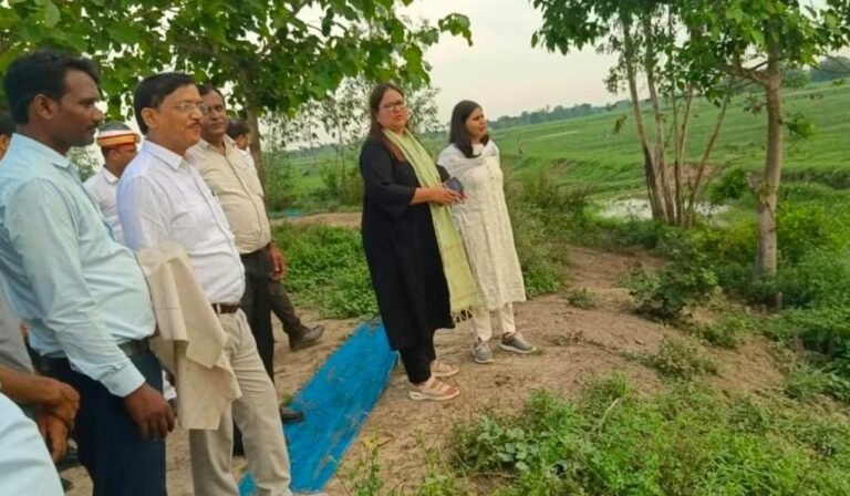 DM Neha Sharma engaged in Mission 'Manorama', took command to save the historical river of Gonda