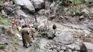 Monsoon havoc in Himachal: 199 deaths, 452 roads closed, loss of Rs 1952 crore; 30 cloudburst incidents recorded so far