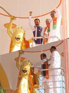 Lucknow: Deputy CM Brajesh Pathak, Keshav Maurya and BJP state president Bhupendra Chaudhary garlanded the birth anniversary of brave queen Avanti Bai Lodhi