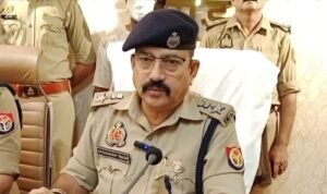 Hapur: City police busted an illegal arms factory, left the flower business and started supplying arms