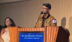 Astronaut Shubhanshu Shukla's emotional address in Lucknow, said - "I am very happy to return home"