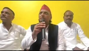Firozabad: Akhilesh Yadav attacks - "Farmers' income has not increased, BJP has only increased the figures"