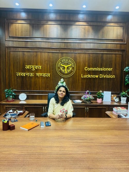 The affection of the people of Lucknow will remain a priceless memory for me – Divisional Commissioner Dr. Roshan Jacob