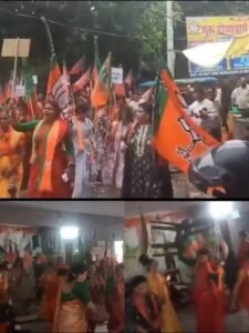 Lakhimpur: BJP women workers created ruckus in protest against objectionable comment on PM, broke into Congress office and vandalized it