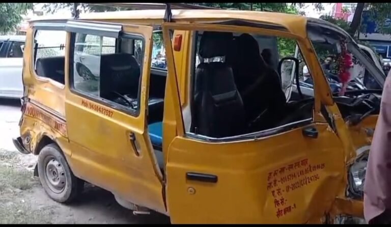 Lucknow: Nine girls narrowly escape after a Fortuner car hits a school van near Midland Hospital in Lucknow. The driver is in custody.